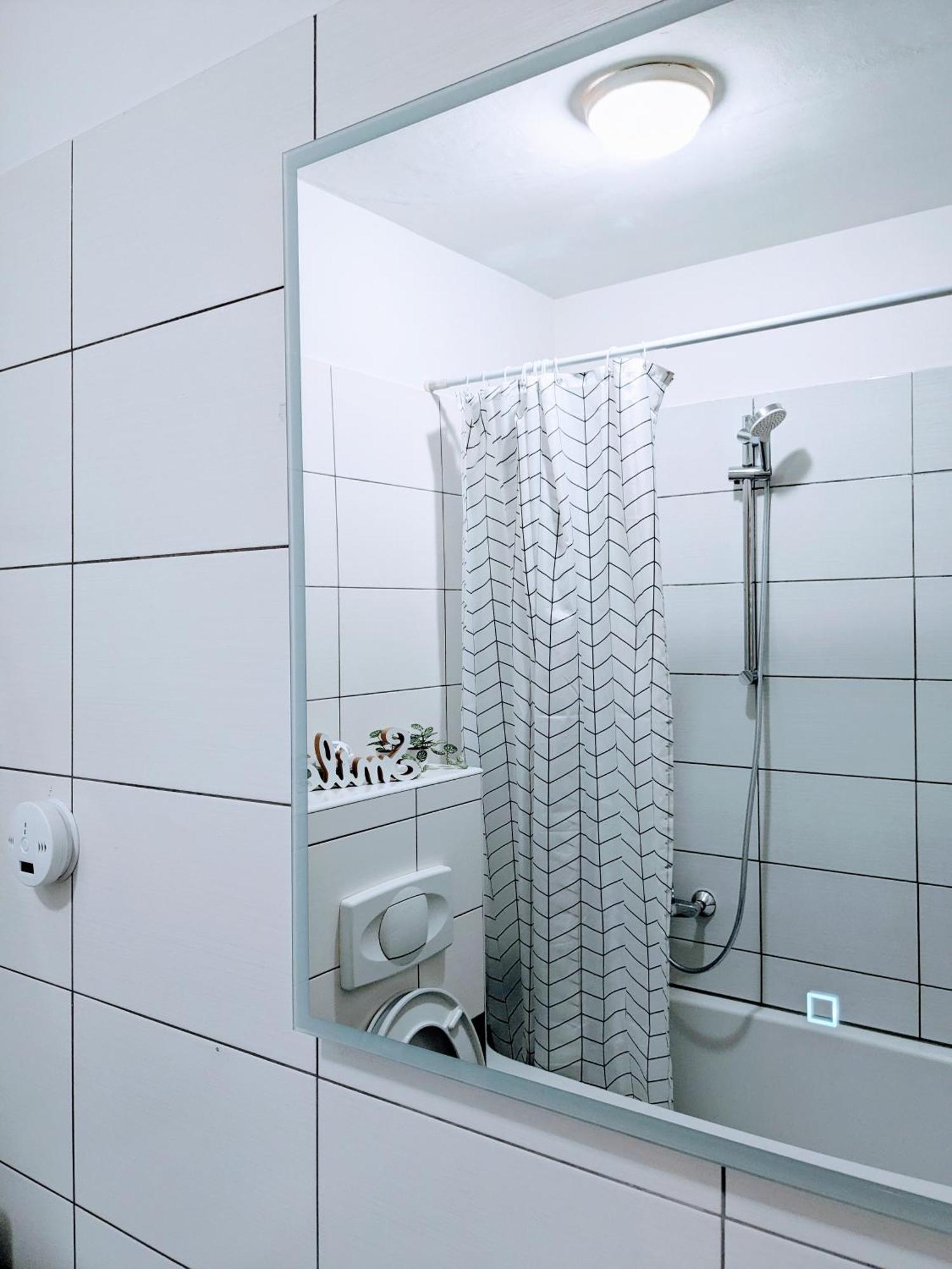 Doma-Lu Apartment-Near Airport And Highway- Free Parking Velika Mlaka エクステリア 写真